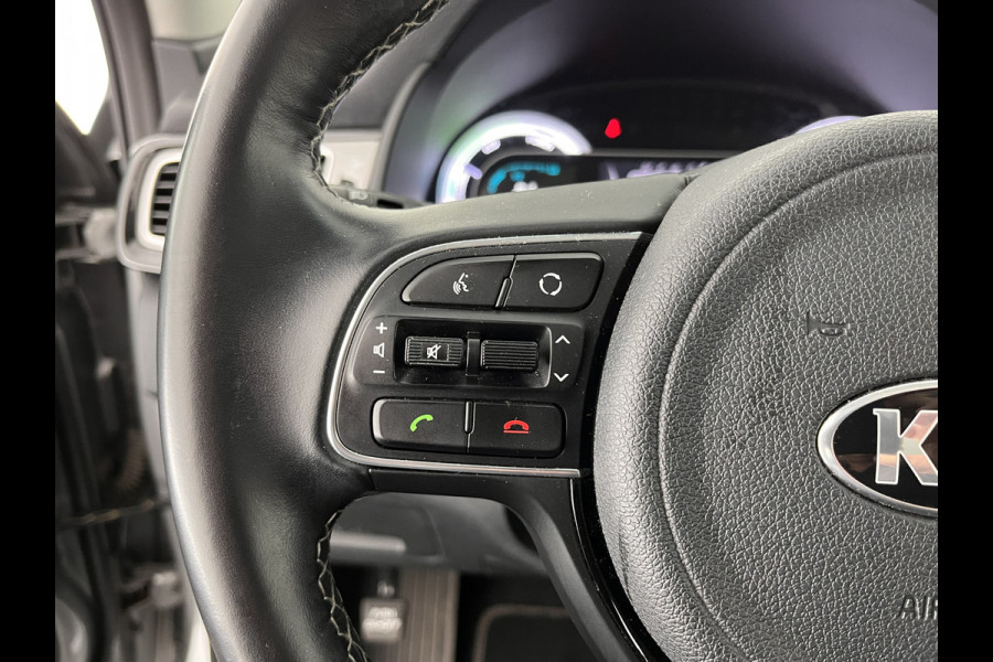 Kia Niro 1.6 GDi Hybrid ExecutiveLine Aut. *LEATHER-FABRIC | NAVI-FULLMAP | KEYLESS | CAMERA | COMFORT-SEATS | DIGI-COCKPIT | LANE-ASSIST | ECC | CARPLAY | PDC | 16''ALU*