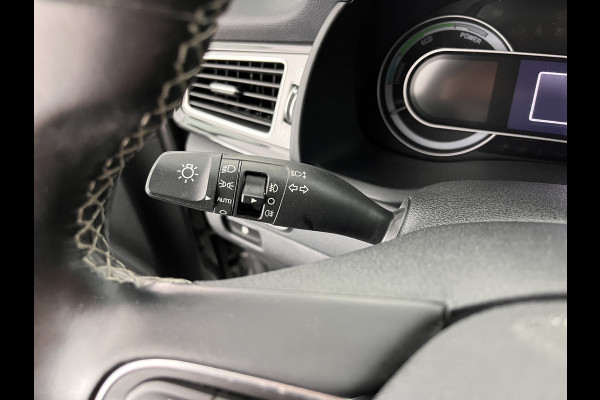Kia Niro 1.6 GDi Hybrid ExecutiveLine Aut. *LEATHER-FABRIC | NAVI-FULLMAP | KEYLESS | CAMERA | COMFORT-SEATS | DIGI-COCKPIT | LANE-ASSIST | ECC | CARPLAY | PDC | 16''ALU*