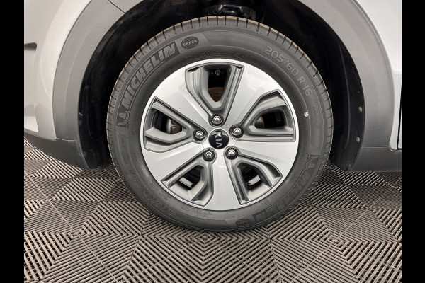 Kia Niro 1.6 GDi Hybrid ExecutiveLine Aut. *LEATHER-FABRIC | NAVI-FULLMAP | KEYLESS | CAMERA | COMFORT-SEATS | DIGI-COCKPIT | LANE-ASSIST | ECC | CARPLAY | PDC | 16''ALU*