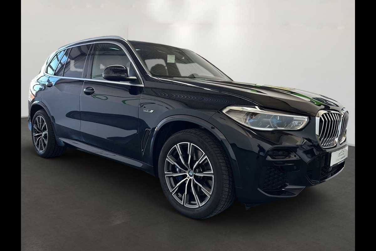 BMW X5 xDrive45e M-SPORT ** LASER, NAVI+, BRUIN LEDER, PANORAMA, ACC, HuD, 20-inch LMV, 4 wiel besturing ** UNFALLFREI **