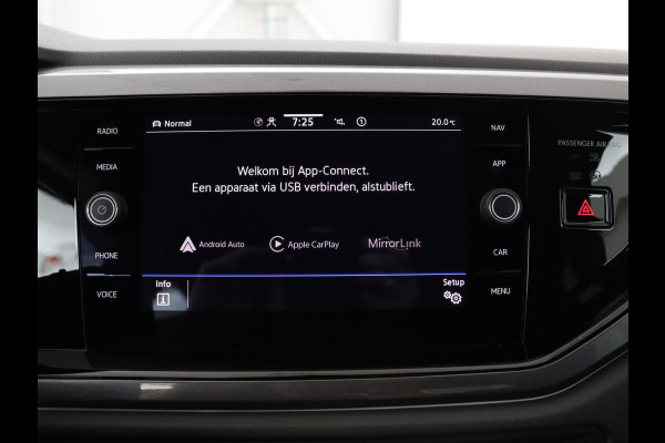 Volkswagen Polo 1.0 TSI R-Line | Stoelverwarming | Camera | Carplay | Climate control | Adaptive cruise | Full LED | Navigatie | Virtual Cockpit