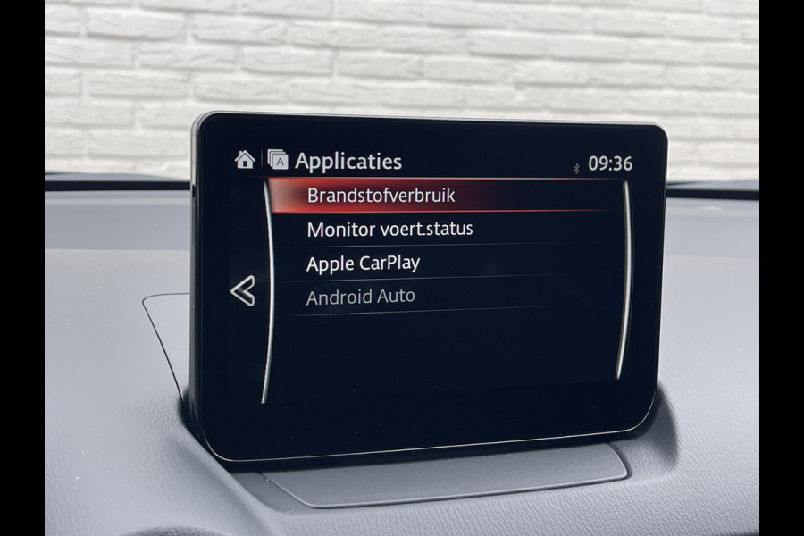 Mazda 2 1.5 e-SkyActiv-G 90 Homura | CarPlay | Camera | LED | DAB+ | Dodehoek | 16 inch