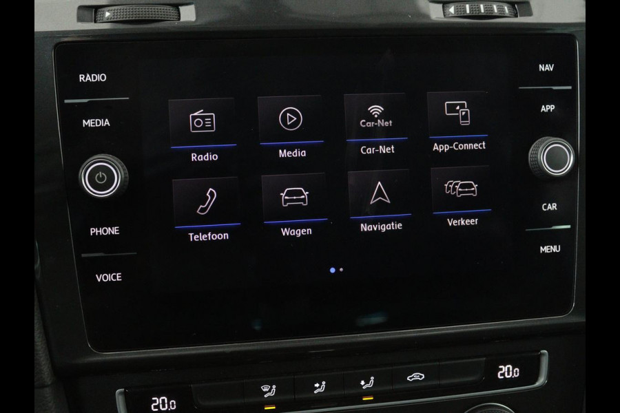 Volkswagen Golf 1.5 TSI Comfortline | Trekhaak | Carplay | Adaptive cruise | Navigatie | Parkeerhulp | Climate control | Bluetooth | Getint glas