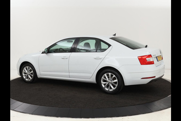 Škoda Octavia 1.0 TSI Ambition | Carplay | Navigatie | Climate control | Parkeerhulp | Cruise control | LED