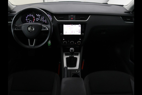 Škoda Octavia 1.0 TSI Ambition | Carplay | Navigatie | Climate control | Parkeerhulp | Cruise control | LED