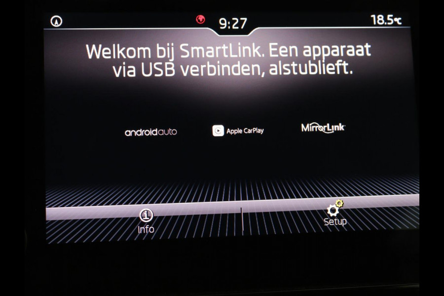 Škoda Octavia 1.0 TSI Ambition | Carplay | Navigatie | Climate control | Parkeerhulp | Cruise control | LED