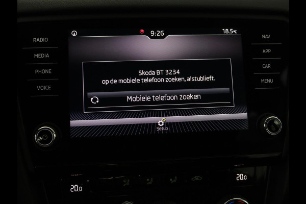 Škoda Octavia 1.0 TSI Ambition | Carplay | Navigatie | Climate control | Parkeerhulp | Cruise control | LED