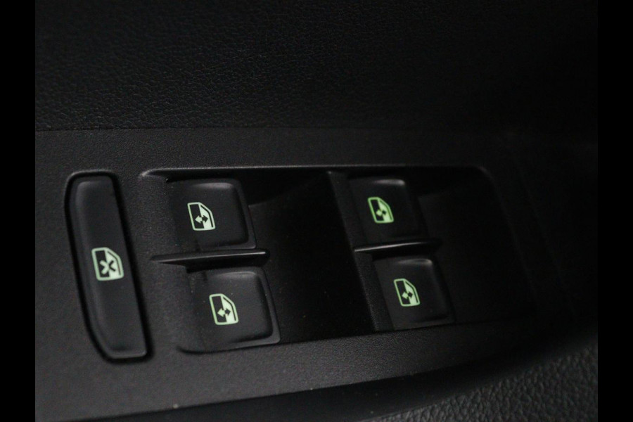 Škoda Octavia 1.0 TSI Ambition | Carplay | Navigatie | Climate control | Parkeerhulp | Cruise control | LED