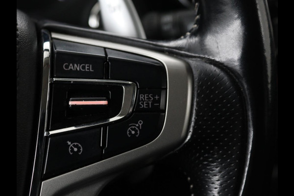 Mitsubishi Outlander 2.4 PHEV Pure | Carplay | Trekhaak | Leder/Alcantara | Keyless | Camera | Climate control | Cruise control