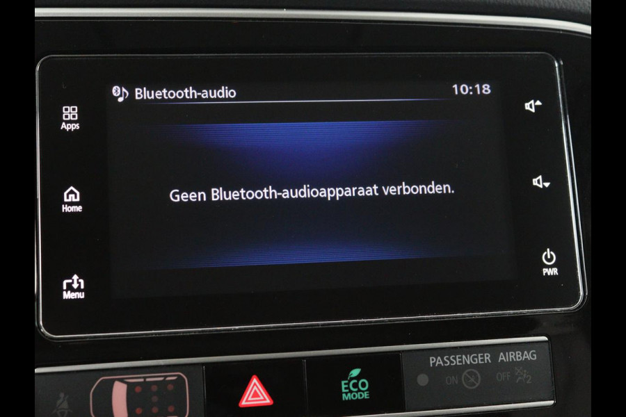 Mitsubishi Outlander 2.4 PHEV Pure | Carplay | Trekhaak | Leder/Alcantara | Keyless | Camera | Climate control | Cruise control