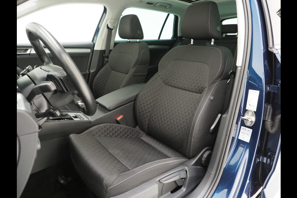 Škoda Superb Combi 1.4 TSI iV 218PK | Panoramadak | Trekhaak | Camera | Keyless | Adaptive Cruise | Carplay