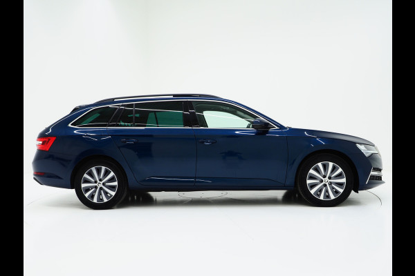 Škoda Superb Combi 1.4 TSI iV 218PK | Panoramadak | Trekhaak | Camera | Keyless | Adaptive Cruise | Carplay