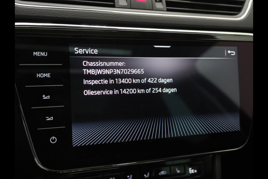 Škoda Superb Combi 1.4 TSI iV 218PK | Panoramadak | Trekhaak | Camera | Keyless | Adaptive Cruise | Carplay