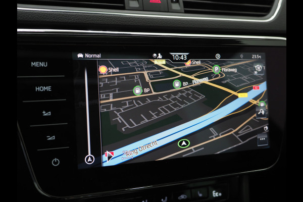 Škoda Superb Combi 1.4 TSI iV 218PK | Panoramadak | Trekhaak | Camera | Keyless | Adaptive Cruise | Carplay