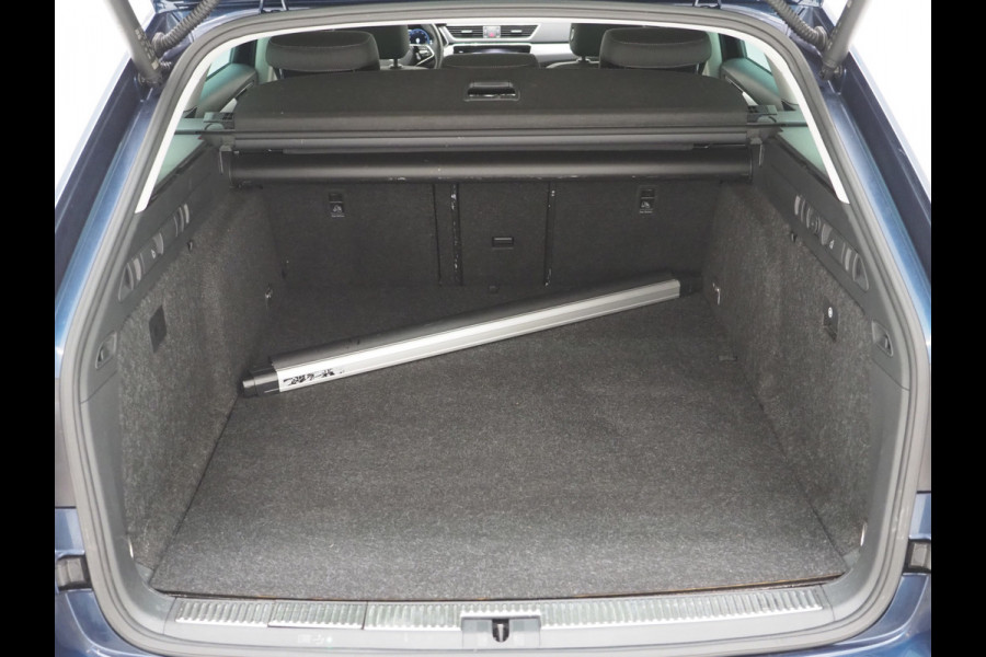 Škoda Superb Combi 1.4 TSI iV 218PK | Panoramadak | Trekhaak | Camera | Keyless | Adaptive Cruise | Carplay