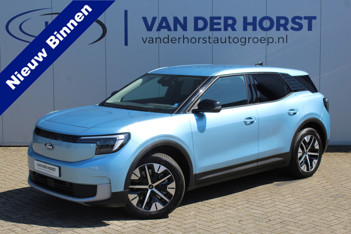 Ford Explorer Extended Range RWD 77kWh/286pk. Range 602km WLTP. Van €. 47650,- voor €. 39895,-. Fabr. garantie t/m 06-10-2028 ! Volautm. airco, elektr. achterklep, navigatie, stoel- en stuurwielverw., adaptieve cruise cntrl, lane- en side assist, 360gr. camera, LM wielen, etc