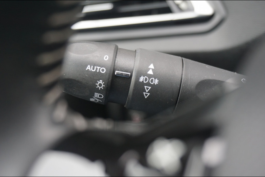 Peugeot 308 SW 110PK Blue Lease Executive TREKHAAK | CARPLAY | PANO | NAVI!