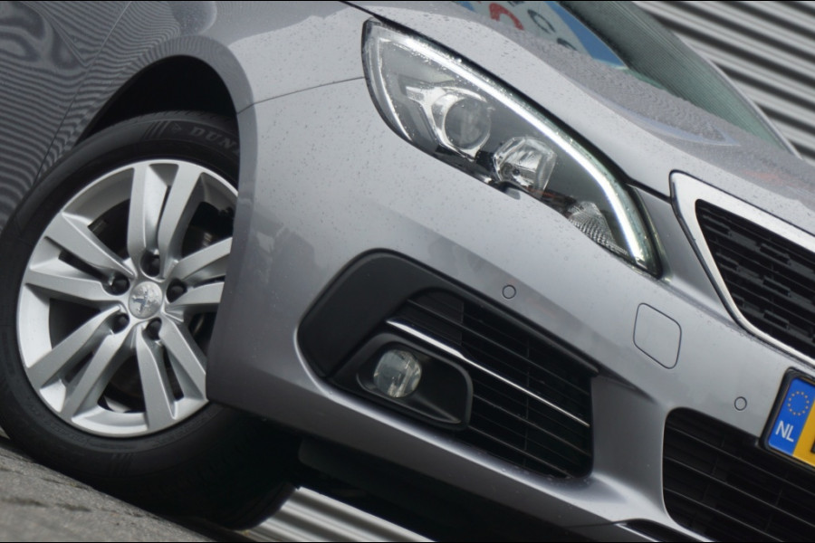 Peugeot 308 SW 110PK Blue Lease Executive TREKHAAK | CARPLAY | PANO | NAVI!