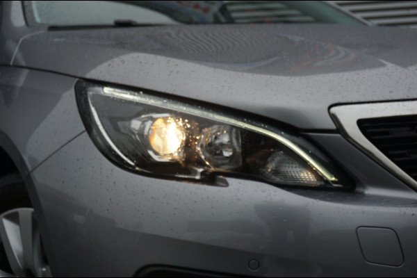 Peugeot 308 SW 110PK Blue Lease Executive TREKHAAK | CARPLAY | PANO | NAVI!