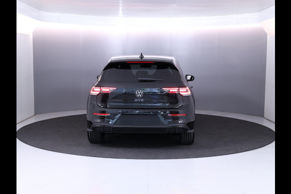 Volkswagen Golf GTE 1.5 eHybrid 200 kW / 272 pk Hatchback 6 versn.