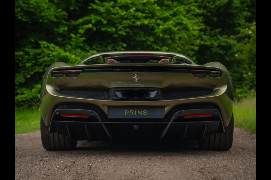 Ferrari 296 GTS 3.0 V6 | Verde Masoni | Atelier | New Car | Full carbon | Lift