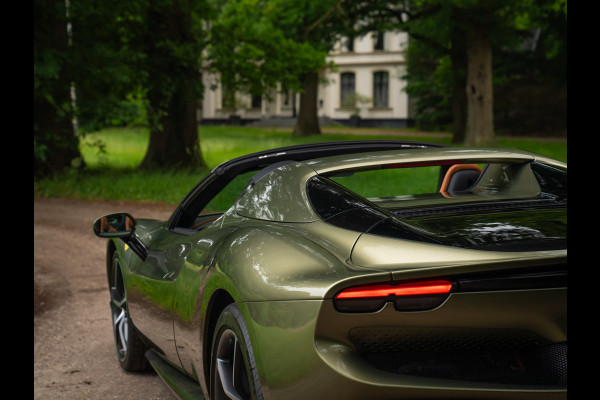 Ferrari 296 GTS 3.0 V6 | Verde Masoni | Atelier | New Car | Full carbon | Lift
