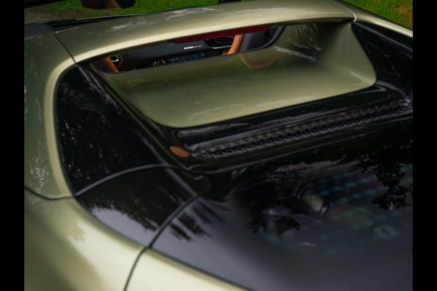 Ferrari 296 GTS 3.0 V6 | Verde Masoni | Atelier | New Car | Full carbon | Lift