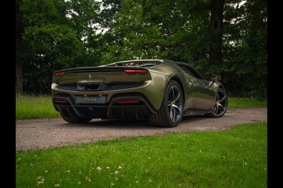 Ferrari 296 GTS 3.0 V6 | Verde Masoni | Atelier | New Car | Full carbon | Lift