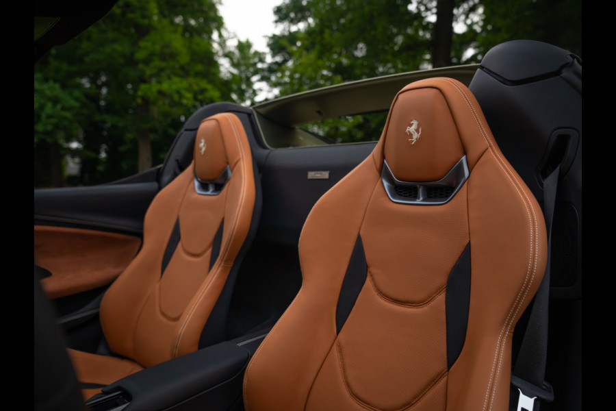 Ferrari 296 GTS 3.0 V6 | Verde Masoni | Atelier | New Car | Full carbon | Lift