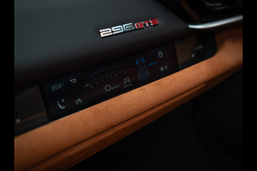 Ferrari 296 GTS 3.0 V6 | Verde Masoni | Atelier | New Car | Full carbon | Lift