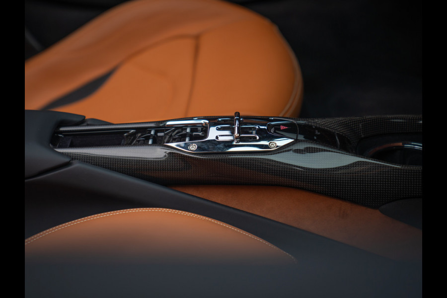 Ferrari 296 GTS 3.0 V6 | Verde Masoni | Atelier | New Car | Full carbon | Lift