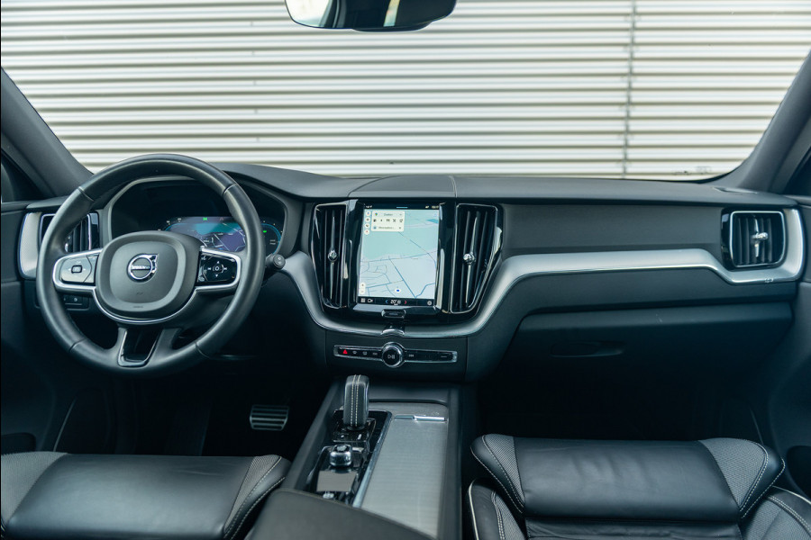 Volvo XC60 T8 Aut. LongRange R-Design Leder 360Camera 455pk