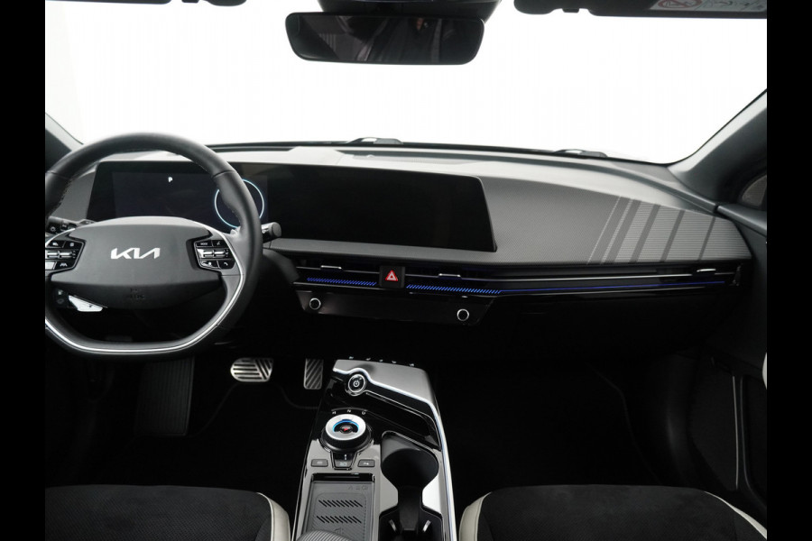 Kia Ev6 GT-Line 77.4 kWh - Elektrisch glazen schuif-/kanteldak - Apple Carplay/Android Auto  - Fabrieksgarantie tot 05-2029
