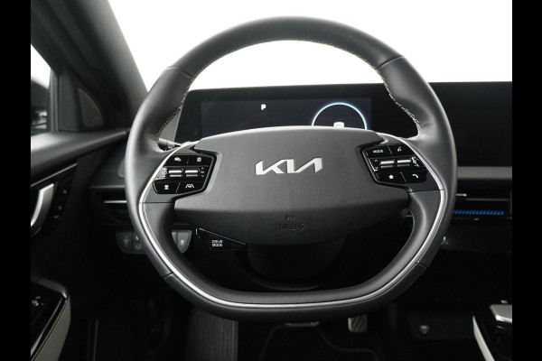 Kia Ev6 GT-Line 77.4 kWh - Elektrisch glazen schuif-/kanteldak - Apple Carplay/Android Auto  - Fabrieksgarantie tot 05-2029