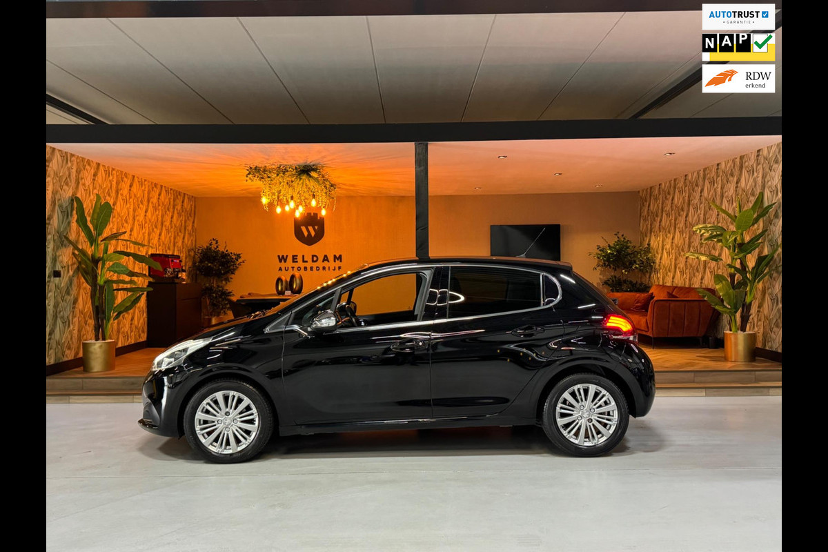Peugeot 208 1.2 PureTech Allure Garantie Camera PDC Cruise Clima Navi LED Rijklaar Peugeot 208 1.2 PureTech Allure Garantie Camera PDC Cruise Clima Navi LED Rijklaar