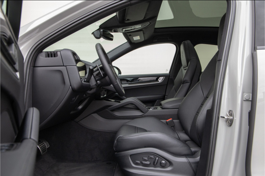 Porsche Cayenne Coupé 3.0 S E-Hybrid 520pk Sport-Design, Bose, Sportstoelen, Passenger Display, Adaptive Cruise, 2025