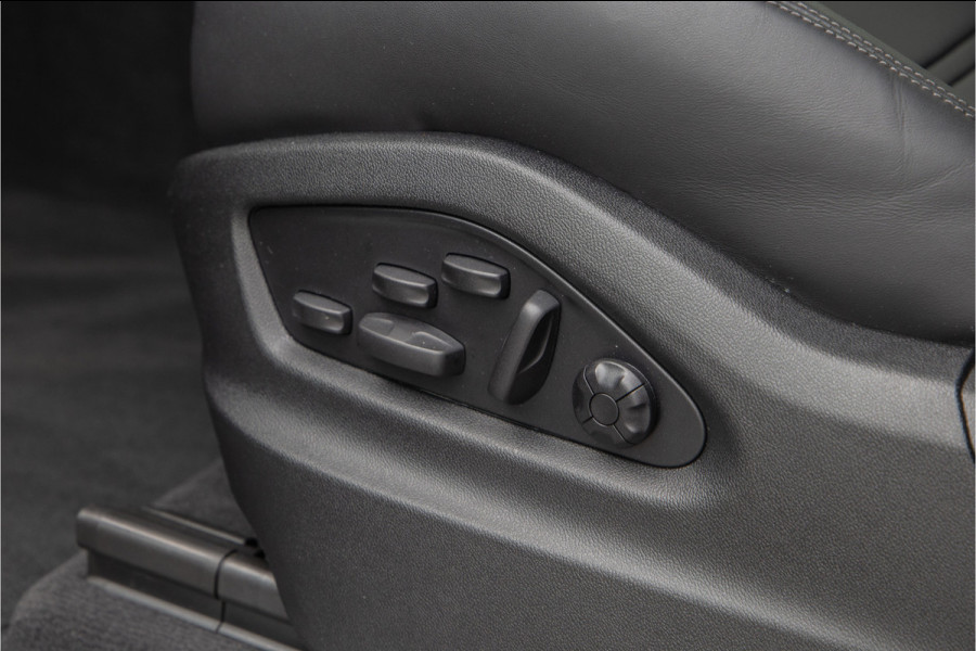 Porsche Cayenne Coupé 3.0 S E-Hybrid 520pk Sport-Design, Bose, Sportstoelen, Passenger Display, Adaptive Cruise, 2025