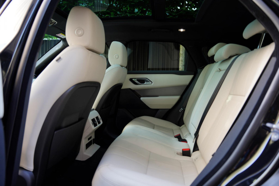 Land Rover Range Rover Velar P 400 E BTW Leder Ivory Meridian Black Pack