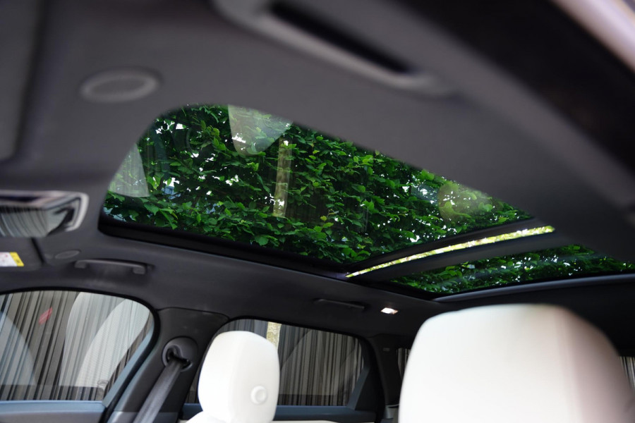 Land Rover Range Rover Velar P 400 E BTW Leder Ivory Meridian Black Pack