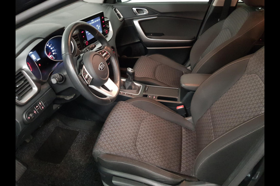 Kia Xceed 1.0 T-GDi 120pk Active Line | Navigatie | Climate Control | Camera | Parkeer Sensoren | Led | Stoel en stuurverwarming