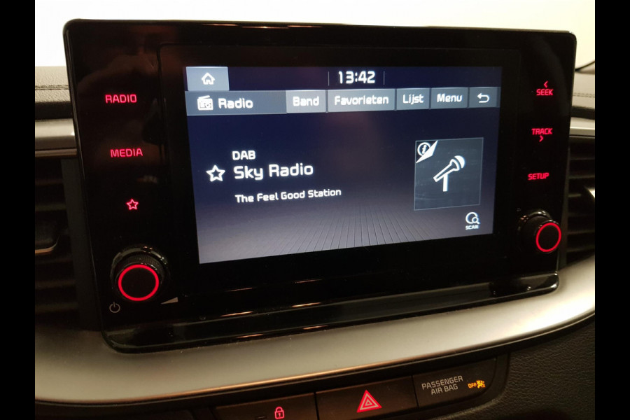 Kia Xceed 1.0 T-GDi 120pk Active Line | Navigatie | Climate Control | Camera | Parkeer Sensoren | Led | Stoel en stuurverwarming