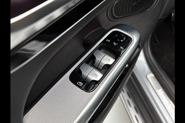 Mercedes-Benz GLC 300 e 4MATIC AMG Line | DIGITAL LIGHT | KEYLESS GO-comfortpakket | Parkeerpakket met 360°-camera | Memorypakket | EASY PACK achterklep | 	URBAN GUARD voertuigbescherming plus |