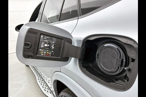 Mercedes-Benz GLC 300 e 4MATIC AMG Line | DIGITAL LIGHT | KEYLESS GO-comfortpakket | Parkeerpakket met 360°-camera | Memorypakket | EASY PACK achterklep | 	URBAN GUARD voertuigbescherming plus |