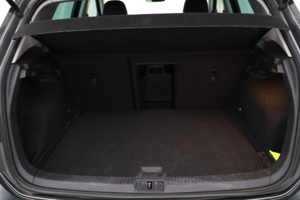 Volkswagen Golf 1.0 TSI Comfortline 5 Deurs, Apple carplay, Adaptive cruise, Climate,