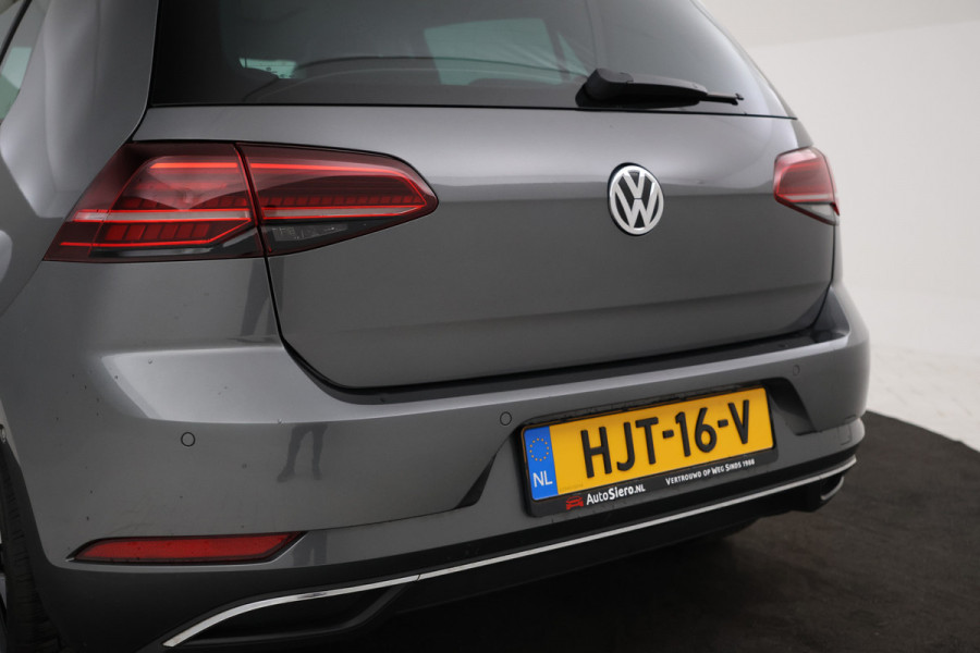 Volkswagen Golf 1.0 TSI Comfortline 5 Deurs, Apple carplay, Adaptive cruise, Climate,