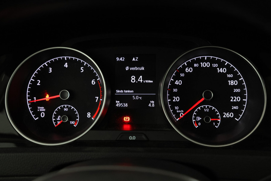 Volkswagen Golf 1.0 TSI Comfortline 5 Deurs, Apple carplay, Adaptive cruise, Climate,
