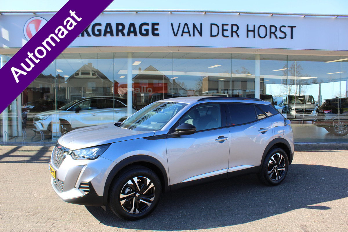 Peugeot 2008 1.2-130pk PureTech Allure AUTOMAAT. , Hoge zit Zo goed als nieuw, slechts 7.500km ! Navigatie, airco, telefoonvoorb. metallic lak, LM wielen, Isofix, Apple Carplay/Android auto etc, etc. Peugeot 2008 1.2-130pk PureTech Allure AUTOMAAT. , Hoge zit Zo goed als nieuw, slechts 7.500km ! Navigatie, airco, telefoonvoorb. metallic lak, LM wielen, Isofix, Apple Carplay/Android auto etc, etc.