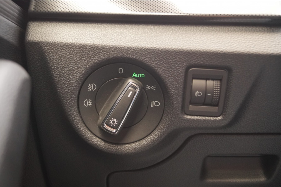 Škoda SCALA 1.5 TSI 150pk DSG Sport Business -NAVI-ECC-DIGI-