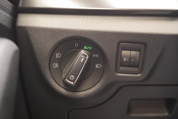 Škoda SCALA 1.5 TSI 150pk DSG Sport Business -NAVI-ECC-DIGI-