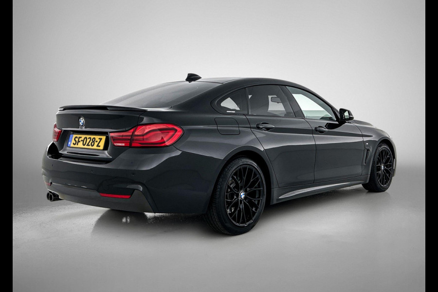 BMW 4 Serie Gran Coupé 420i High Executive M-Sport(NL-Auto, Navi Pro, StoelV, Climate C, Parkeersensoren, Leder, Sportstoel, Etc)